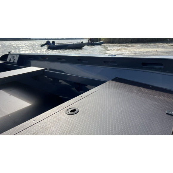 Лодка из Пнд Киммерия 440R Серая